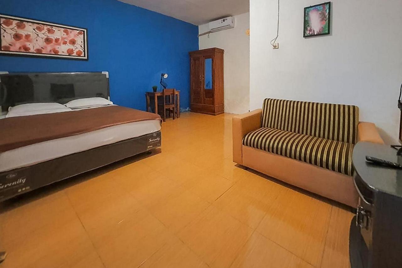 Syafa Homestay Syariah Mitra Reddoorz 투반 외부 사진