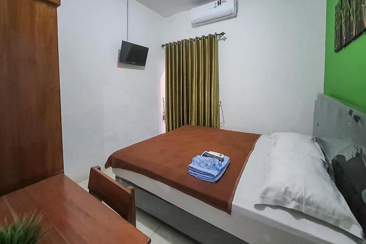Syafa Homestay Syariah Mitra Reddoorz 투반 외부 사진
